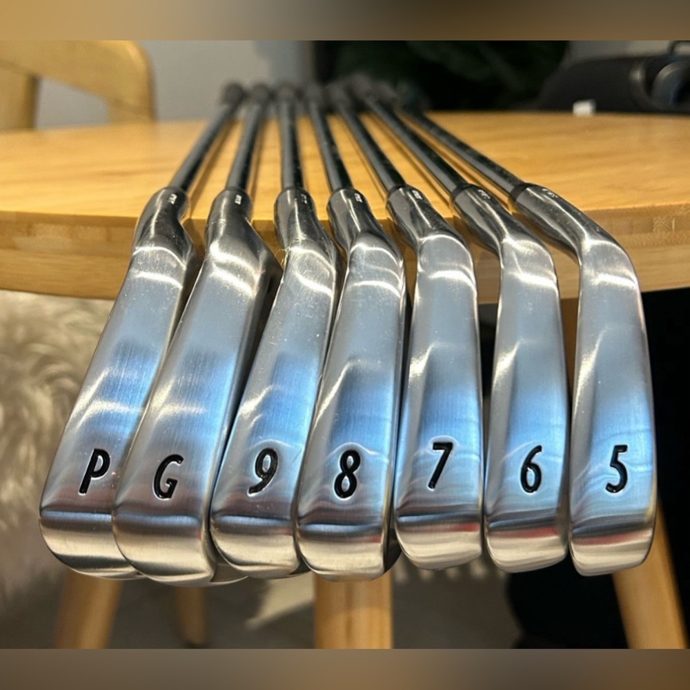 Miura CB-301 Brand New Iron Set Golf Clubs Full Set Brand
4,5,6,7,8,9,P,G clubs